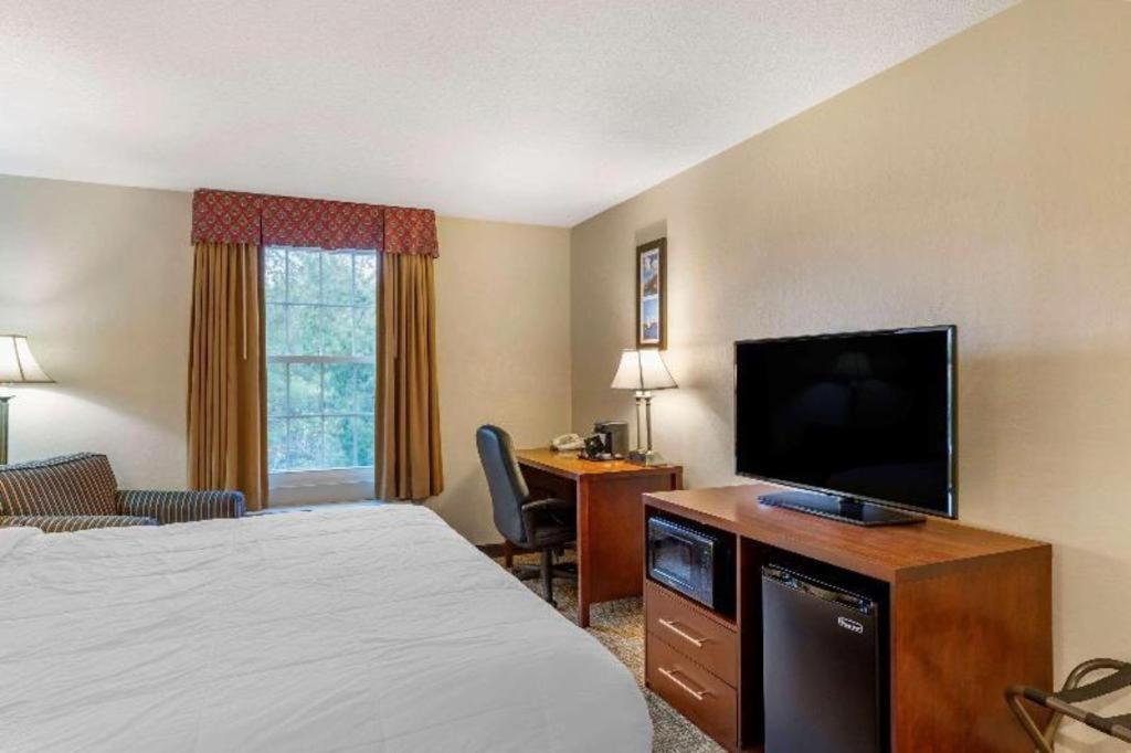 Comfort Inn Foxboro - Mansfield Foxborough Exterior foto